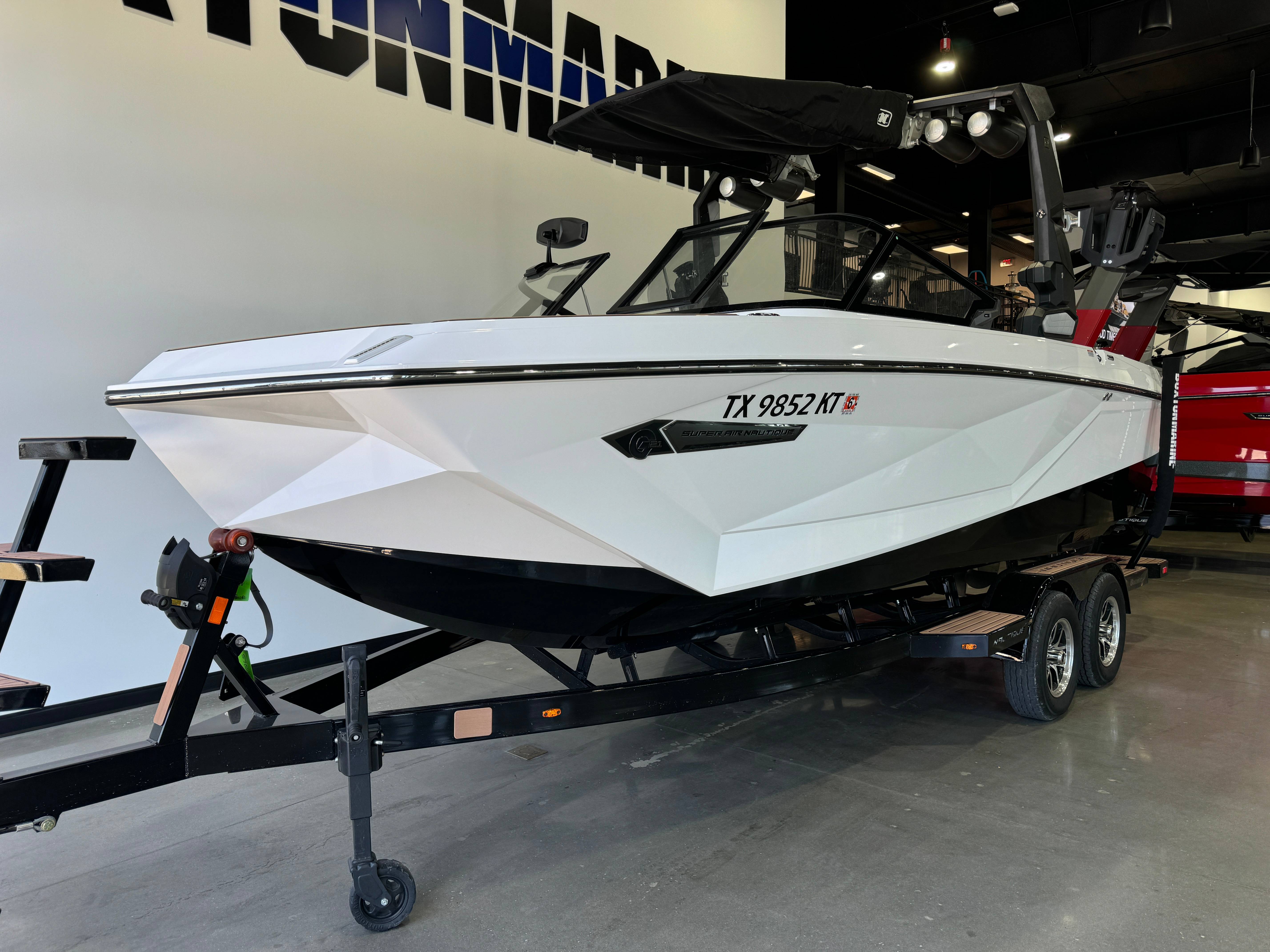 2022 Nautique Super Air Nautique G21