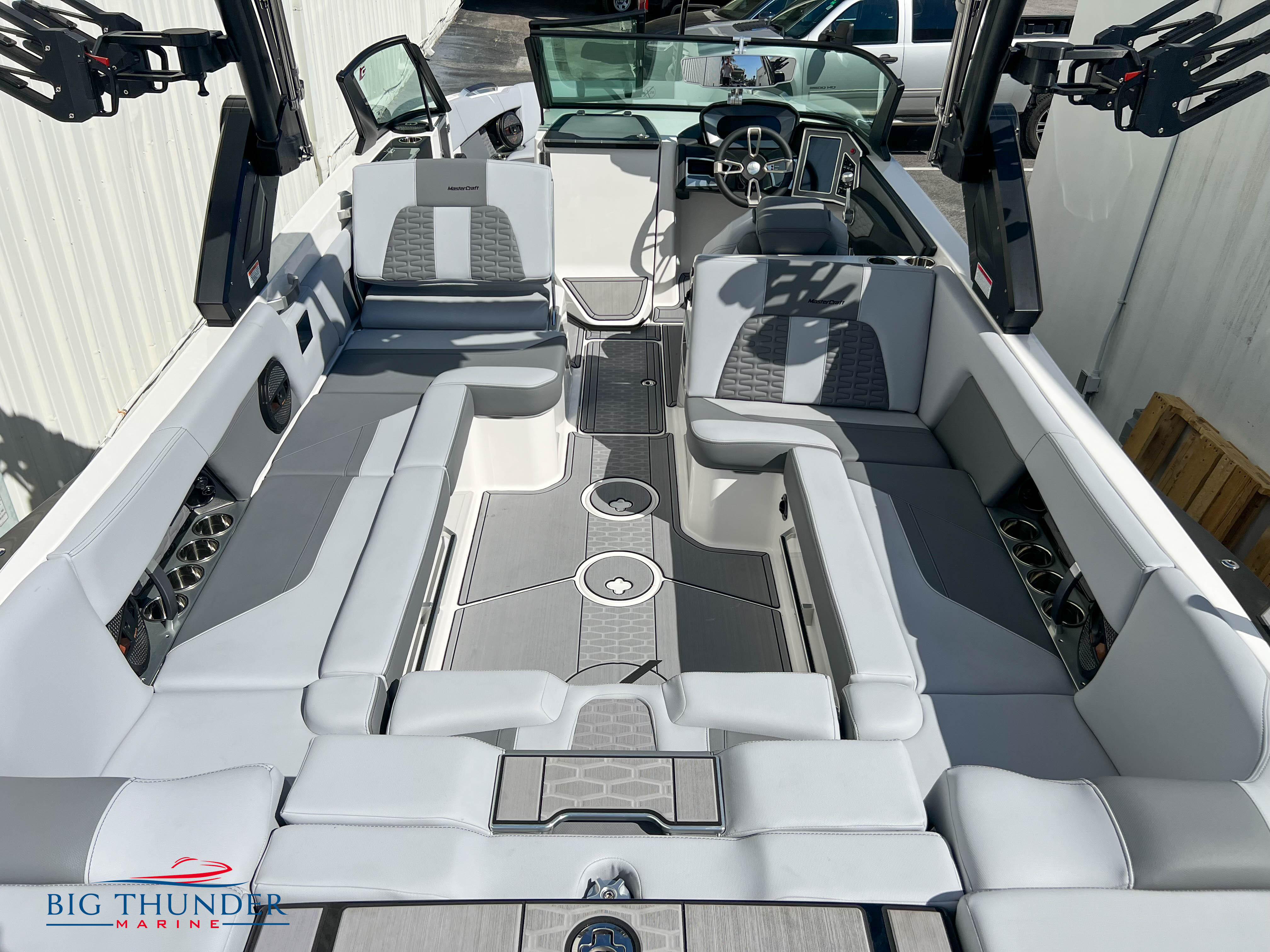 2023 Mastercraft X26
