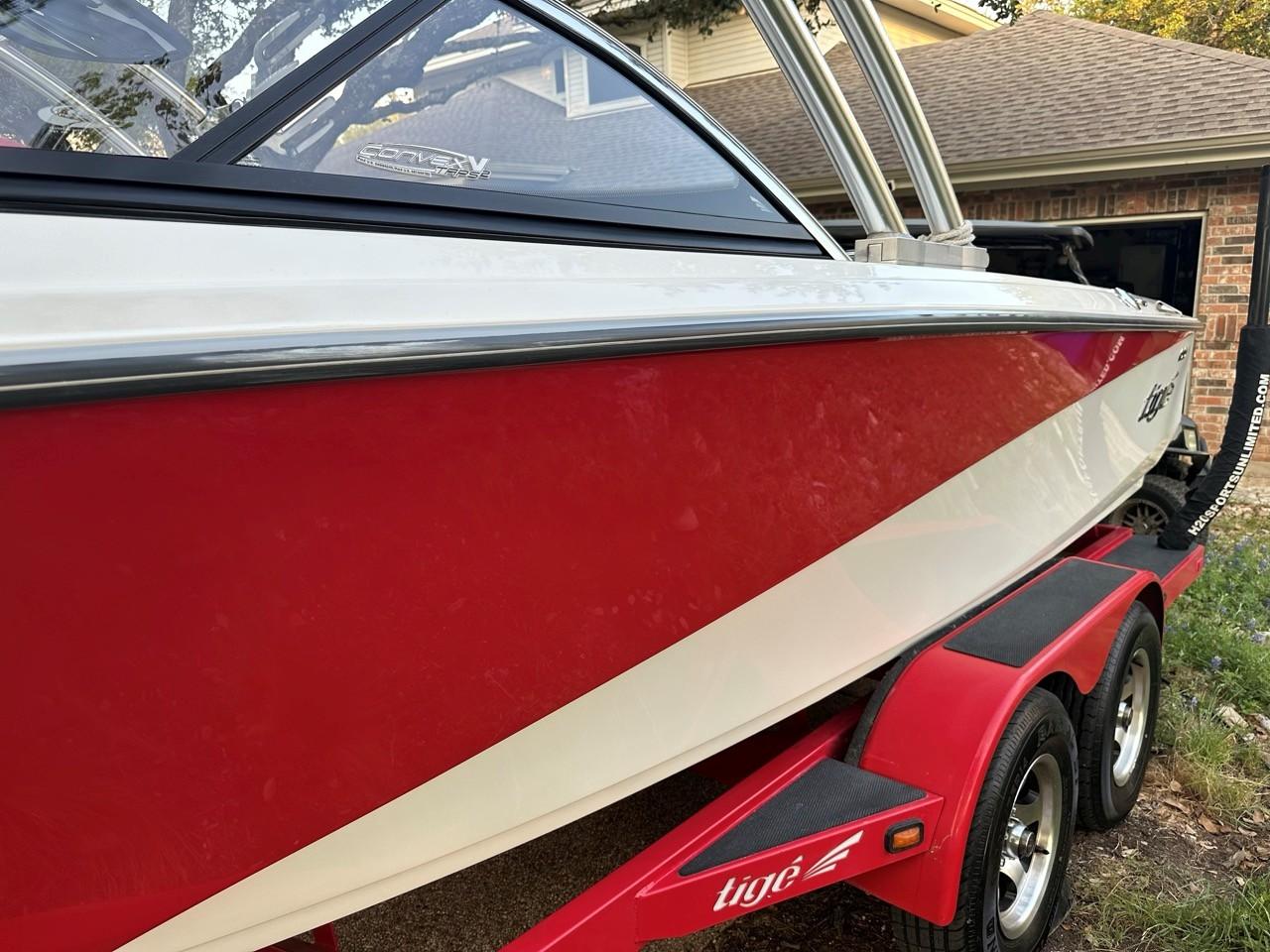 2011 Tige Z1 – Low Hours and Clean