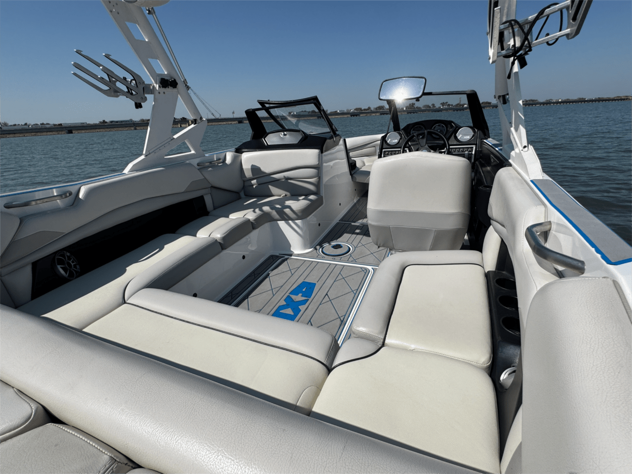 2015 Axis A22