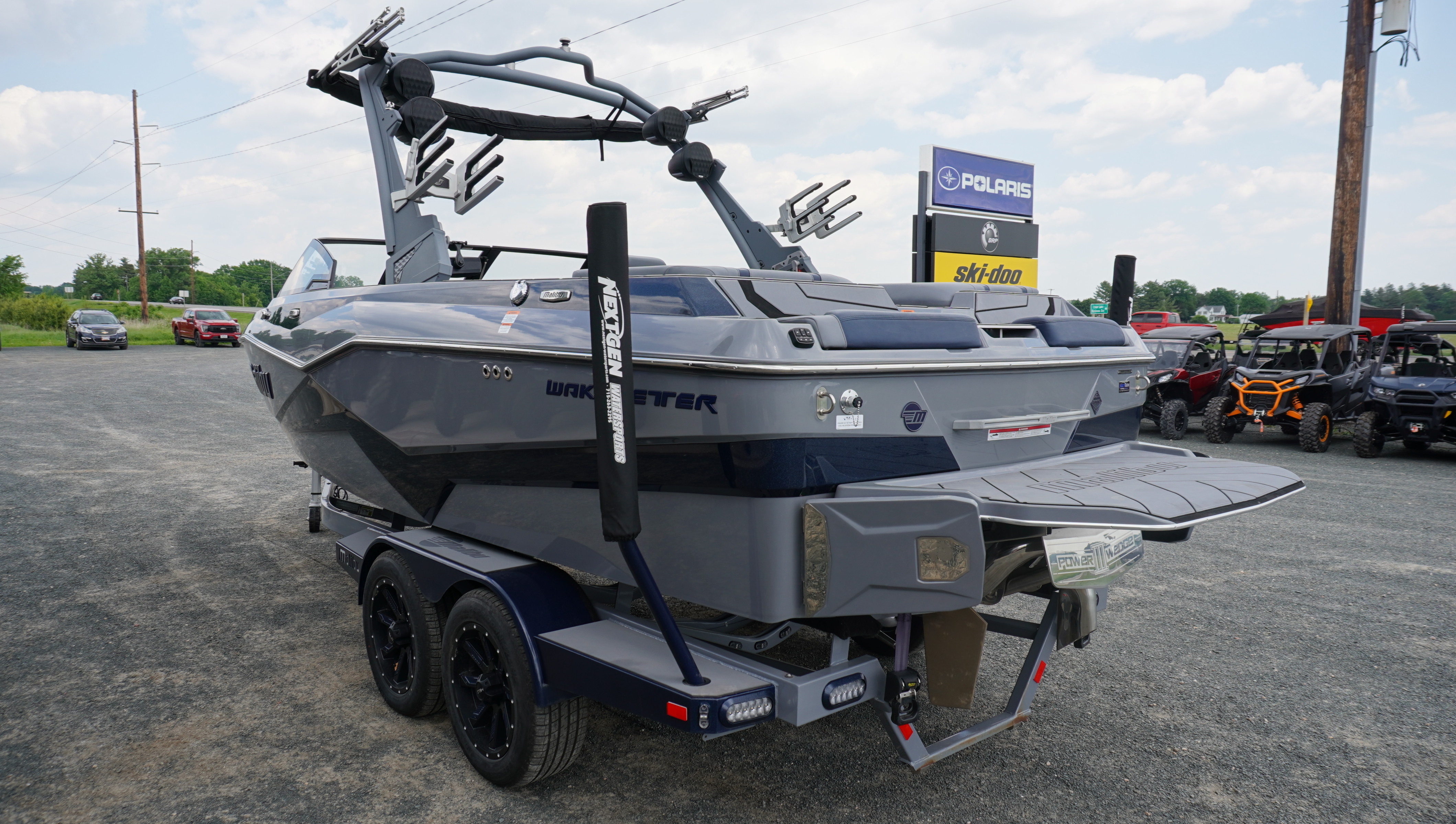 2023 Malibu Boats 22 LSV