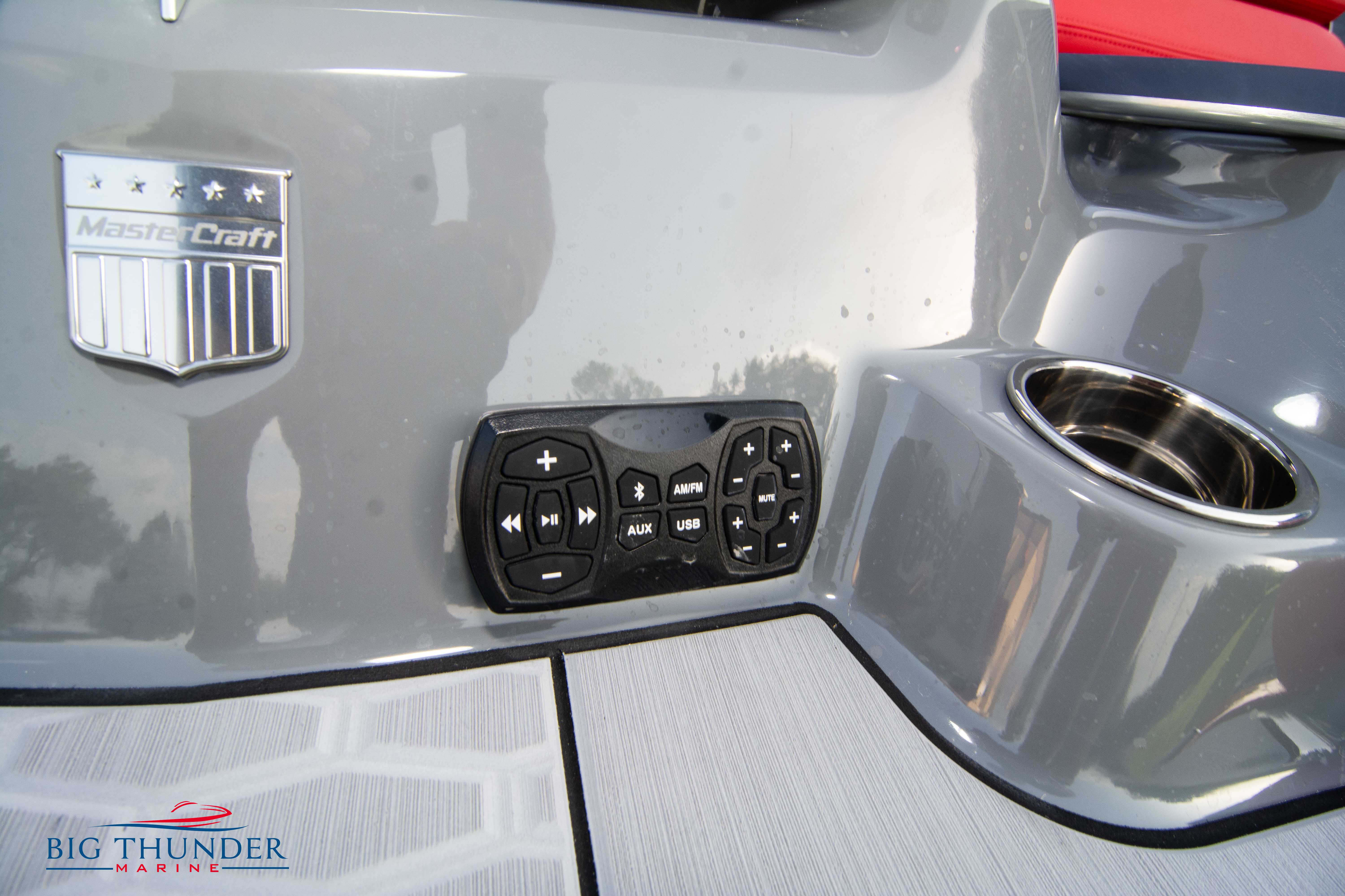 2023 Mastercraft X24