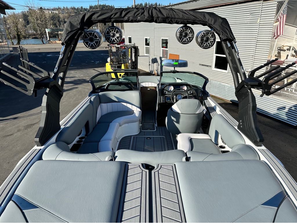 2023 MB Sports F21 Tomcat NEW