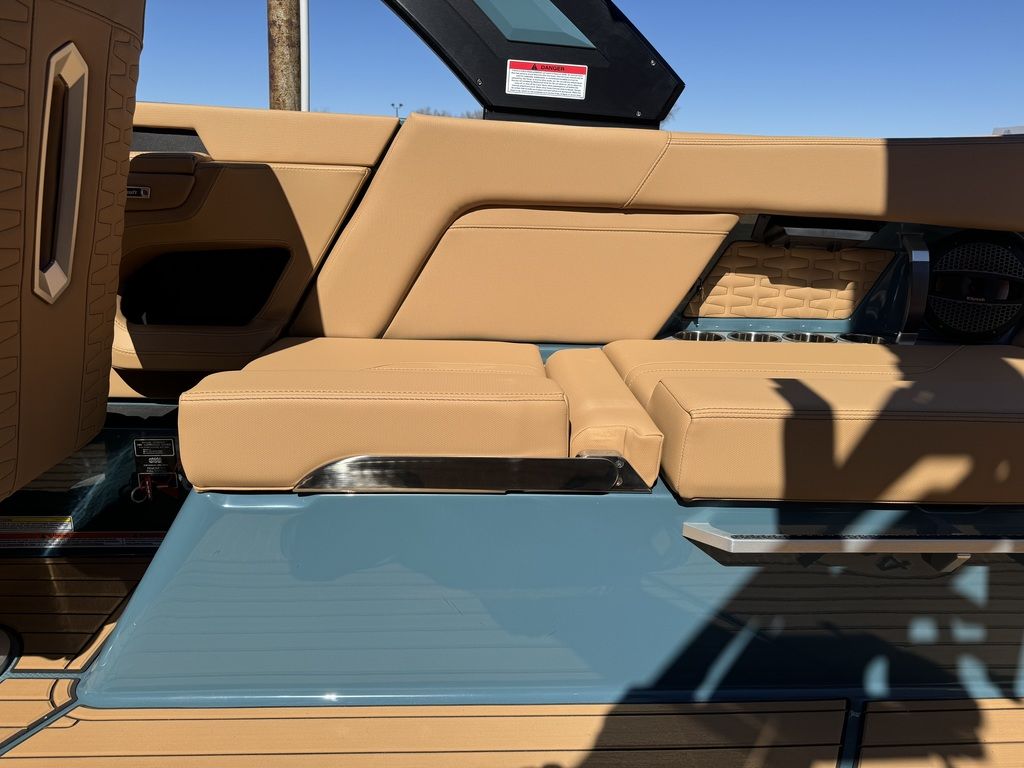 2025 MasterCraft X24