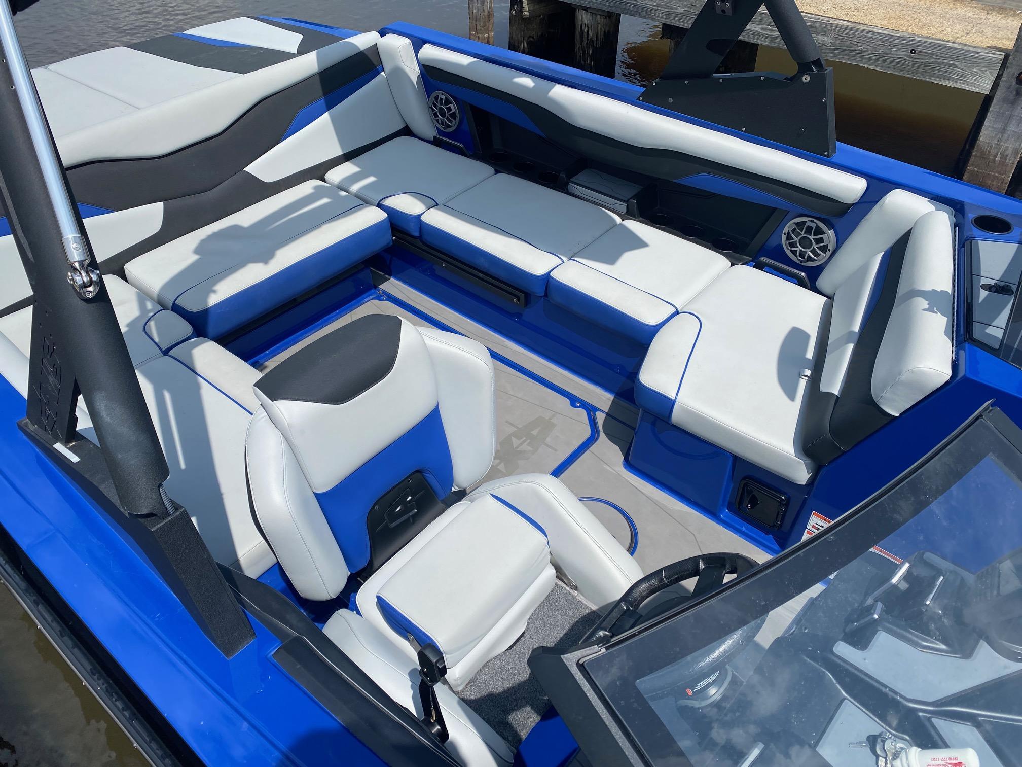 2022 22&#8242; Axis T220