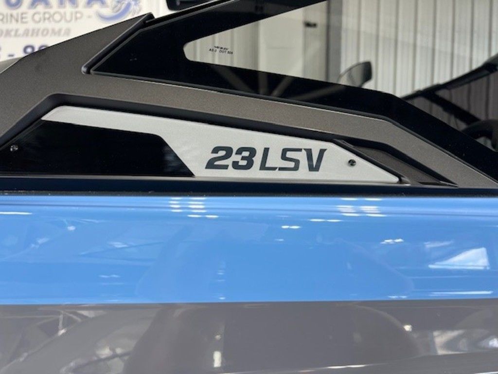 2024 Malibu Boats 23 LSV