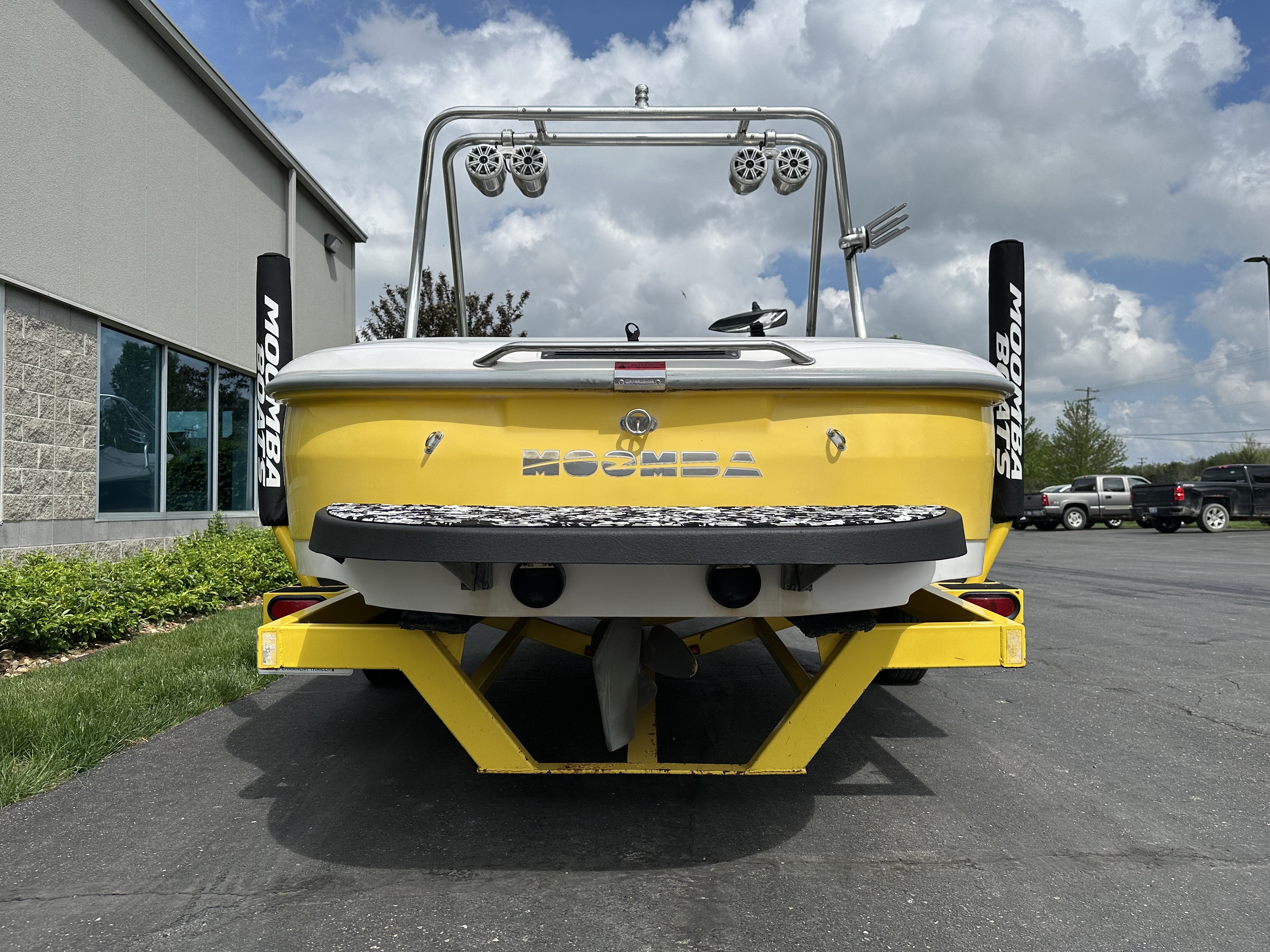 2002 Moomba Outback