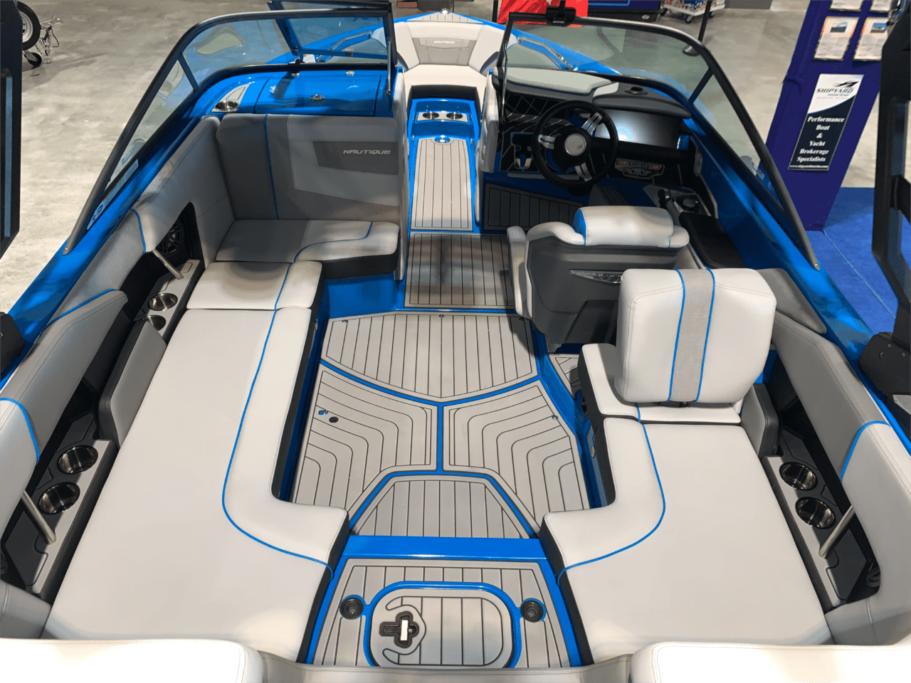 2021 Nautique Super Air 210