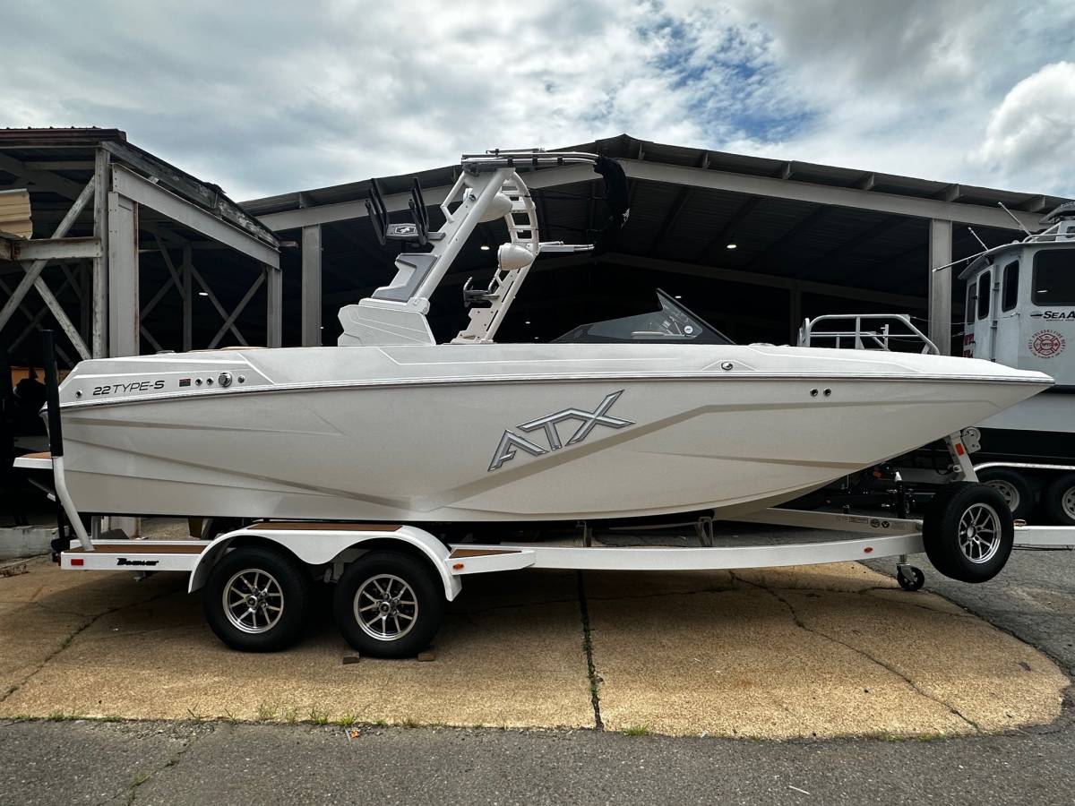 boat.Title