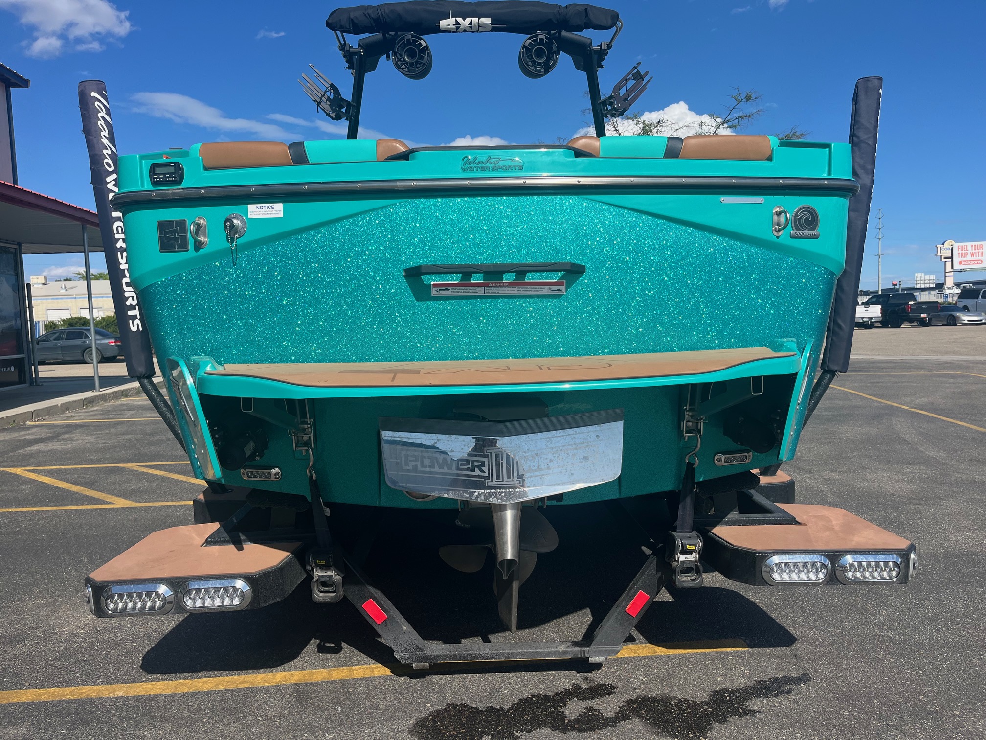 2023 Axis T250