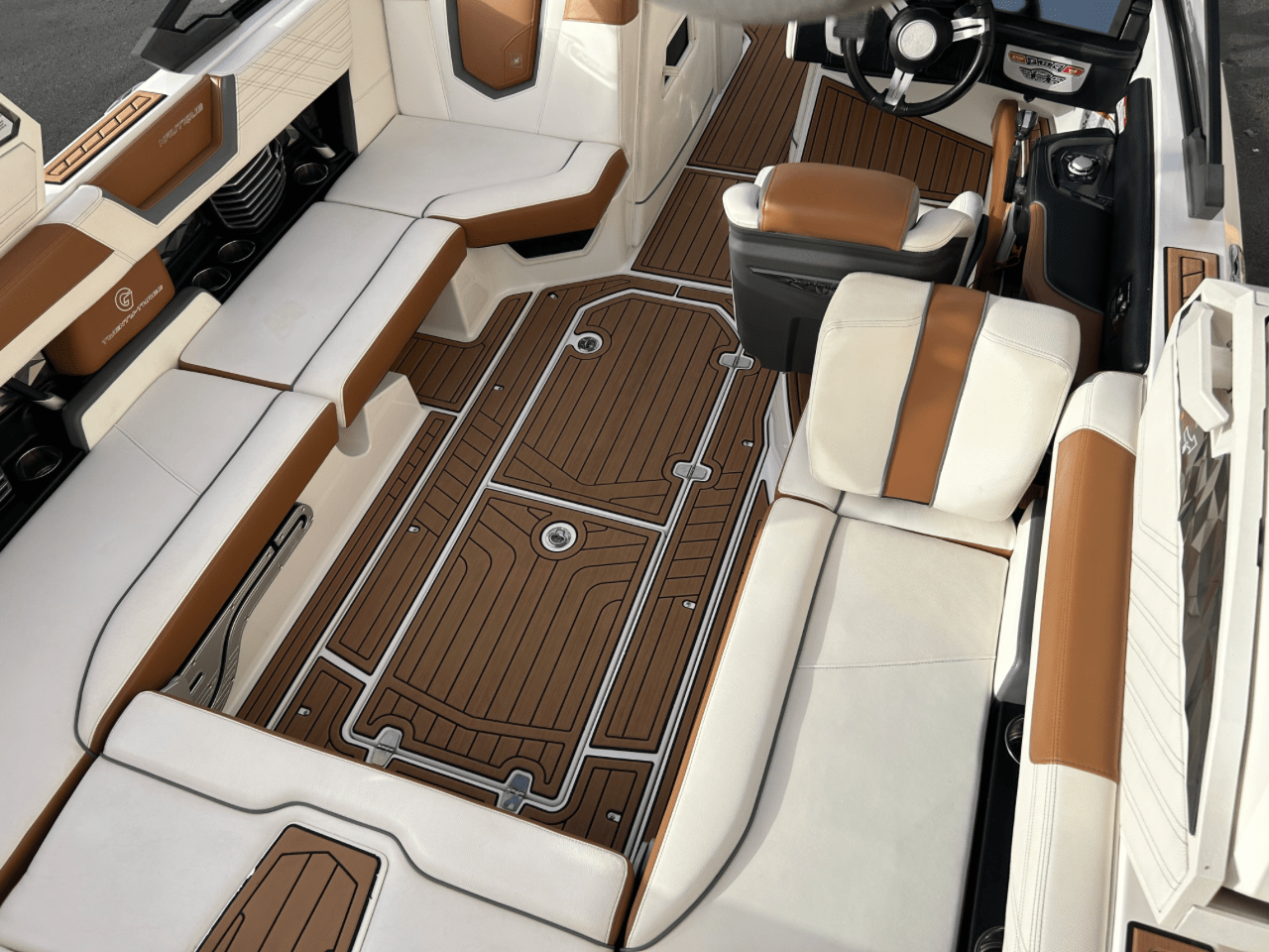 2019 Nautique G23