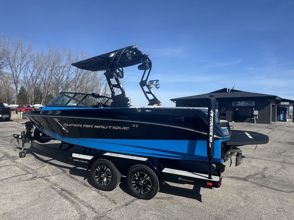 2021 Nautique Super Air Nautique 210