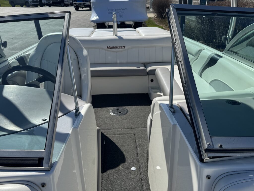 2001 MasterCraft XStar 