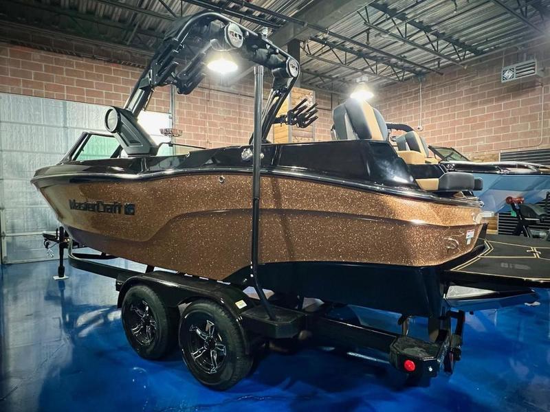 New 2024 MasterCraft XT23 Ashley Kidd Edition Icon