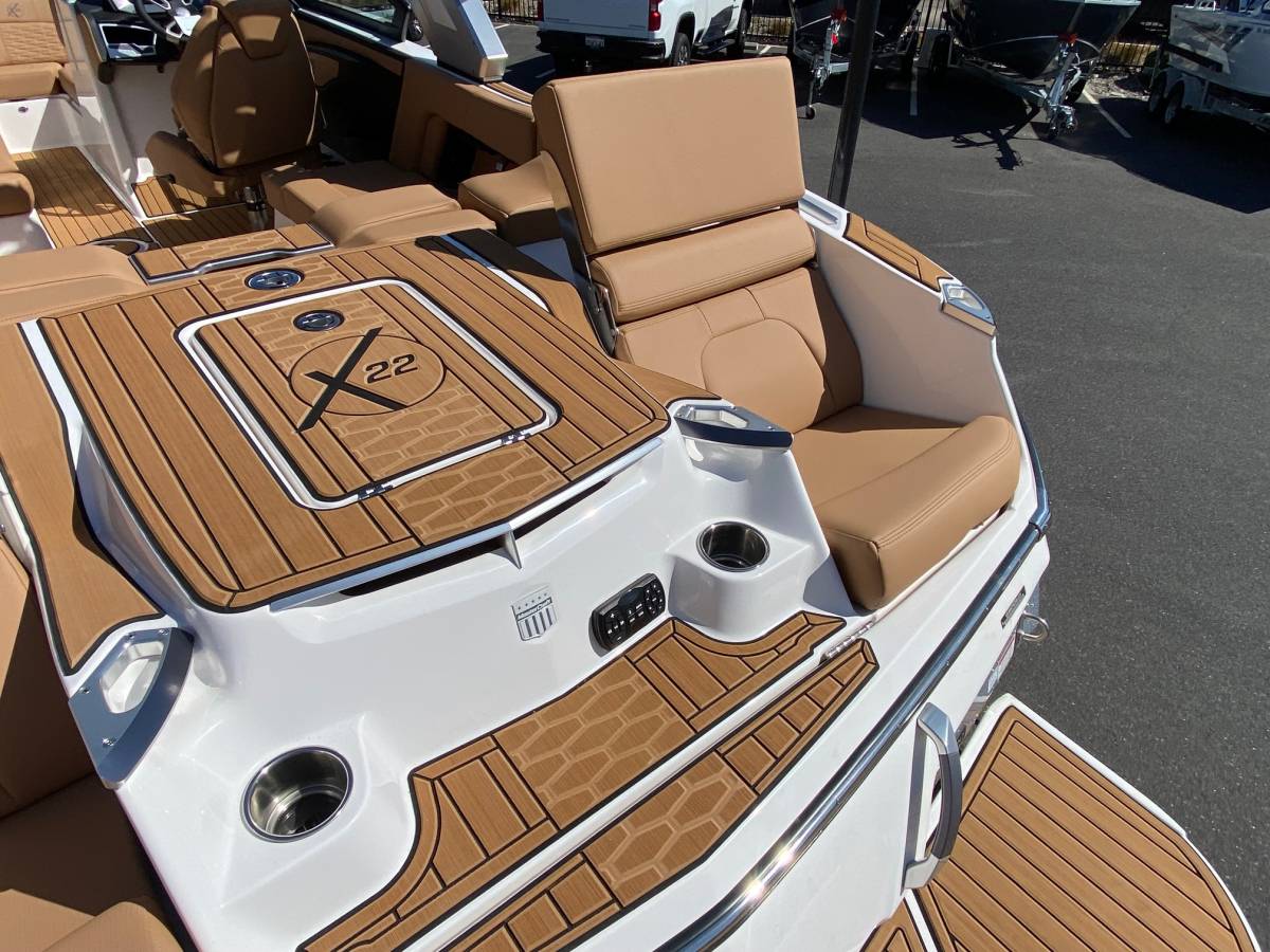 2024 MasterCraft X22