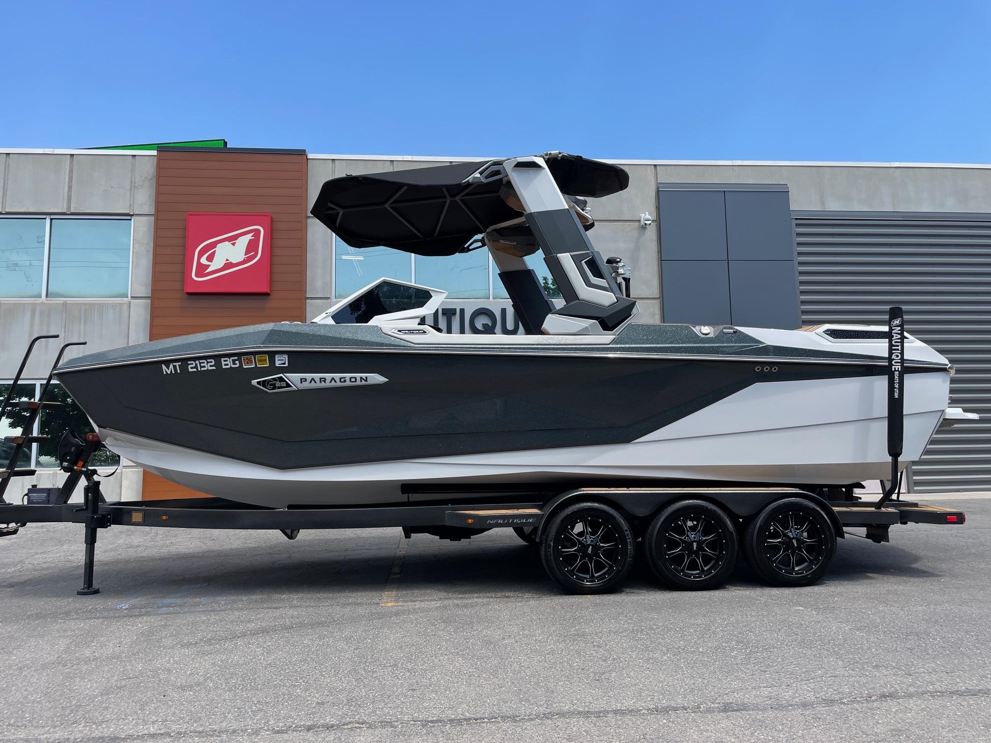 boat.Title