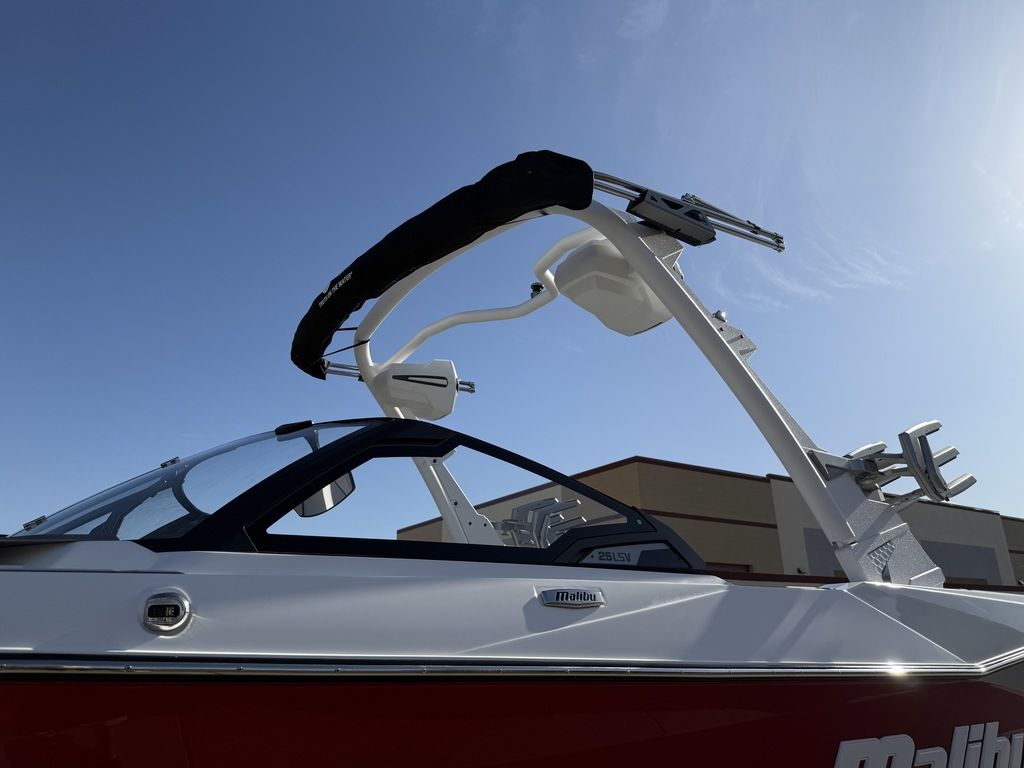 boat.Title