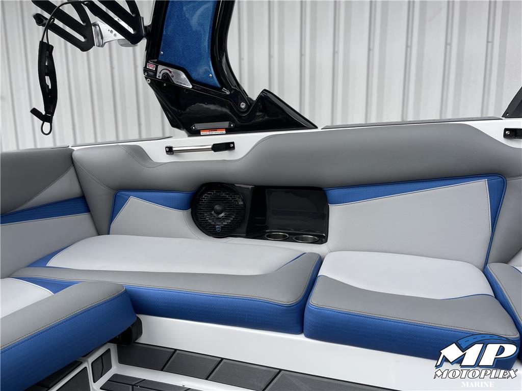 2023 CENTURION Vi22