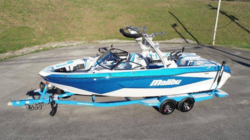 2025 Malibu 25 LSV