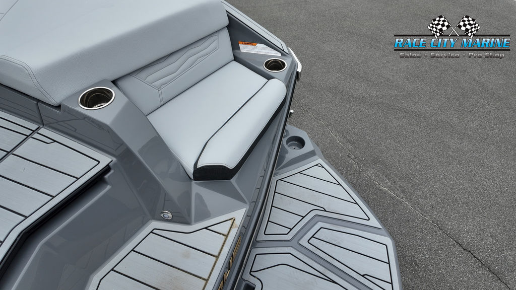 2025 Nautique G23