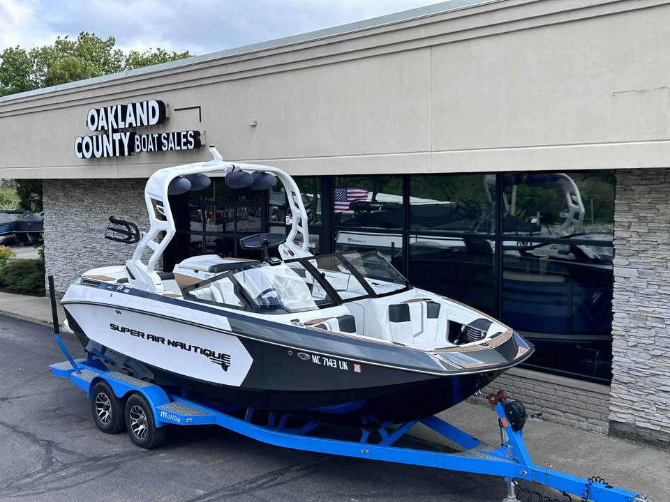 2020 Nautique G21 - New Arrival!! - Only 134 Hours