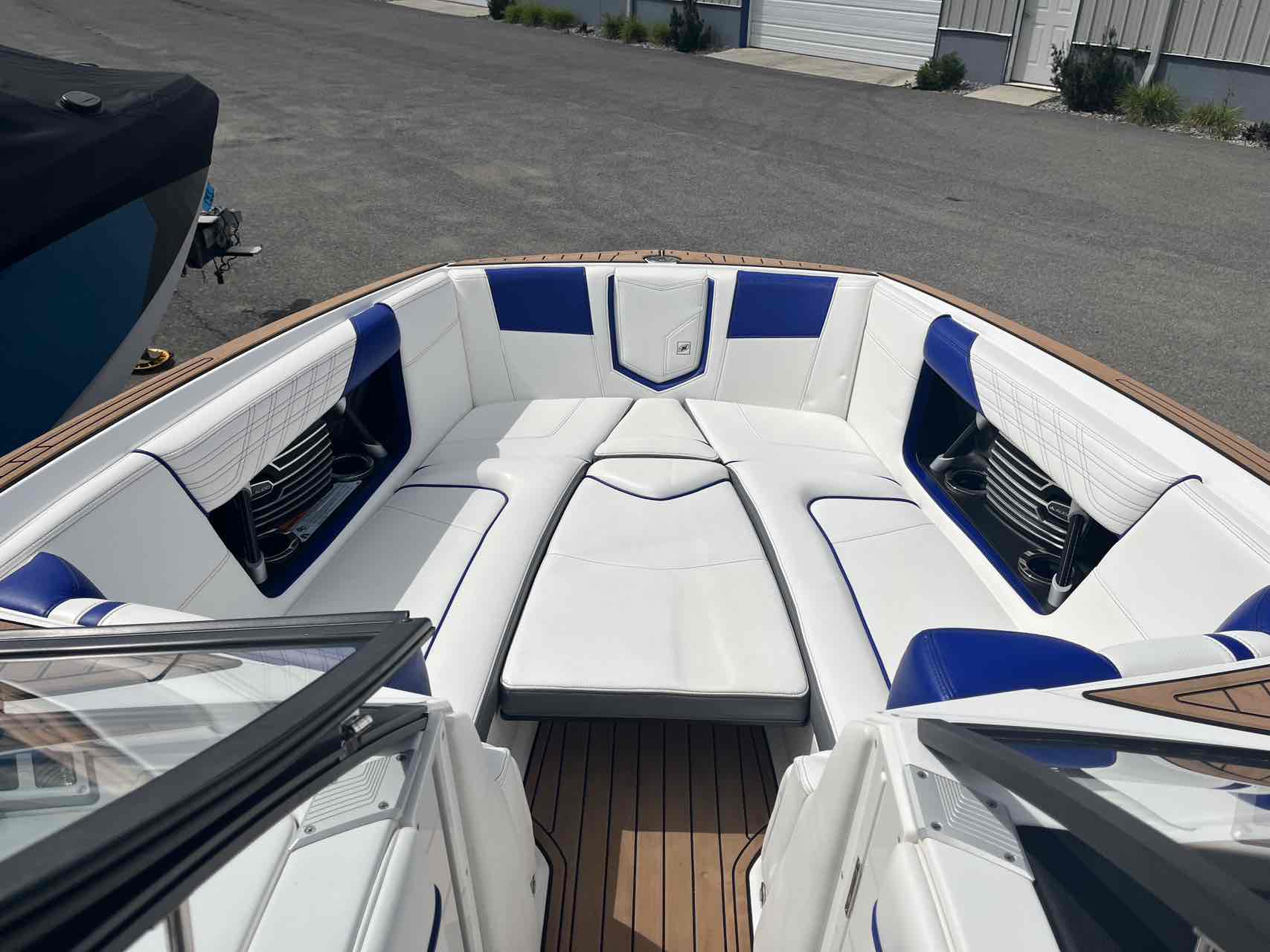 2016 Nautique G25