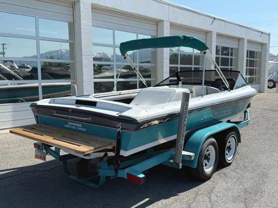 1993 20' Sanger "Skier DX II" Closed Bow