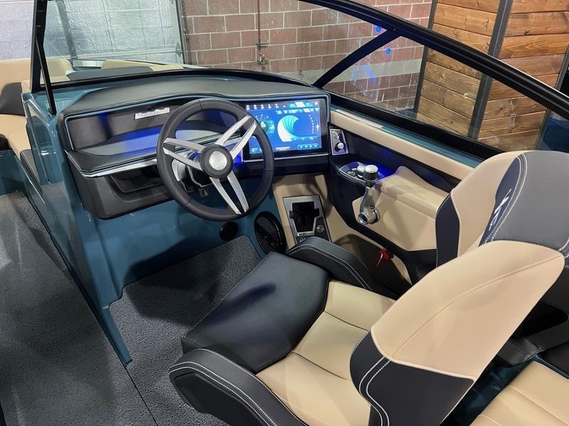 2025 MasterCraft XT23