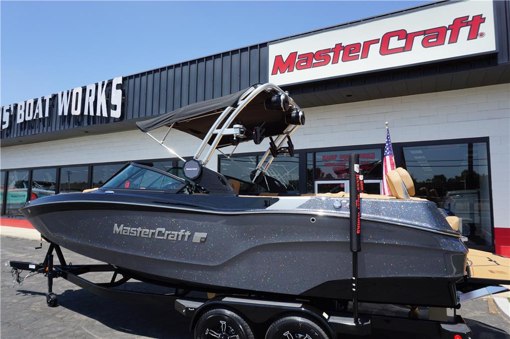 2024 MasterCraft XT22