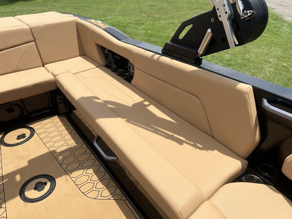 2022 MasterCraft NXT24