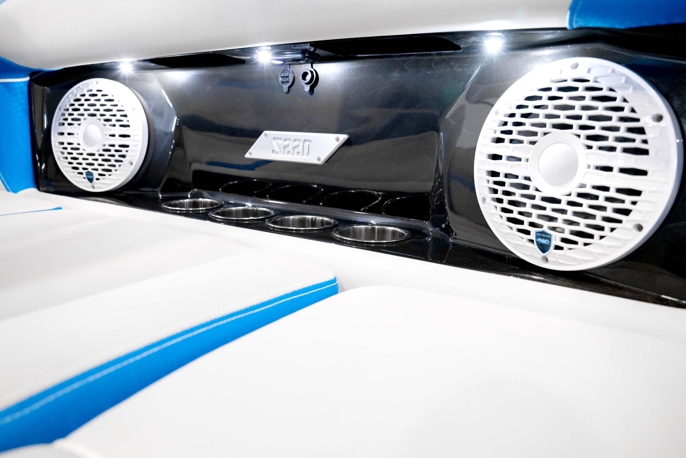2024 Supreme S220 Silver Flake / Blue Icon
