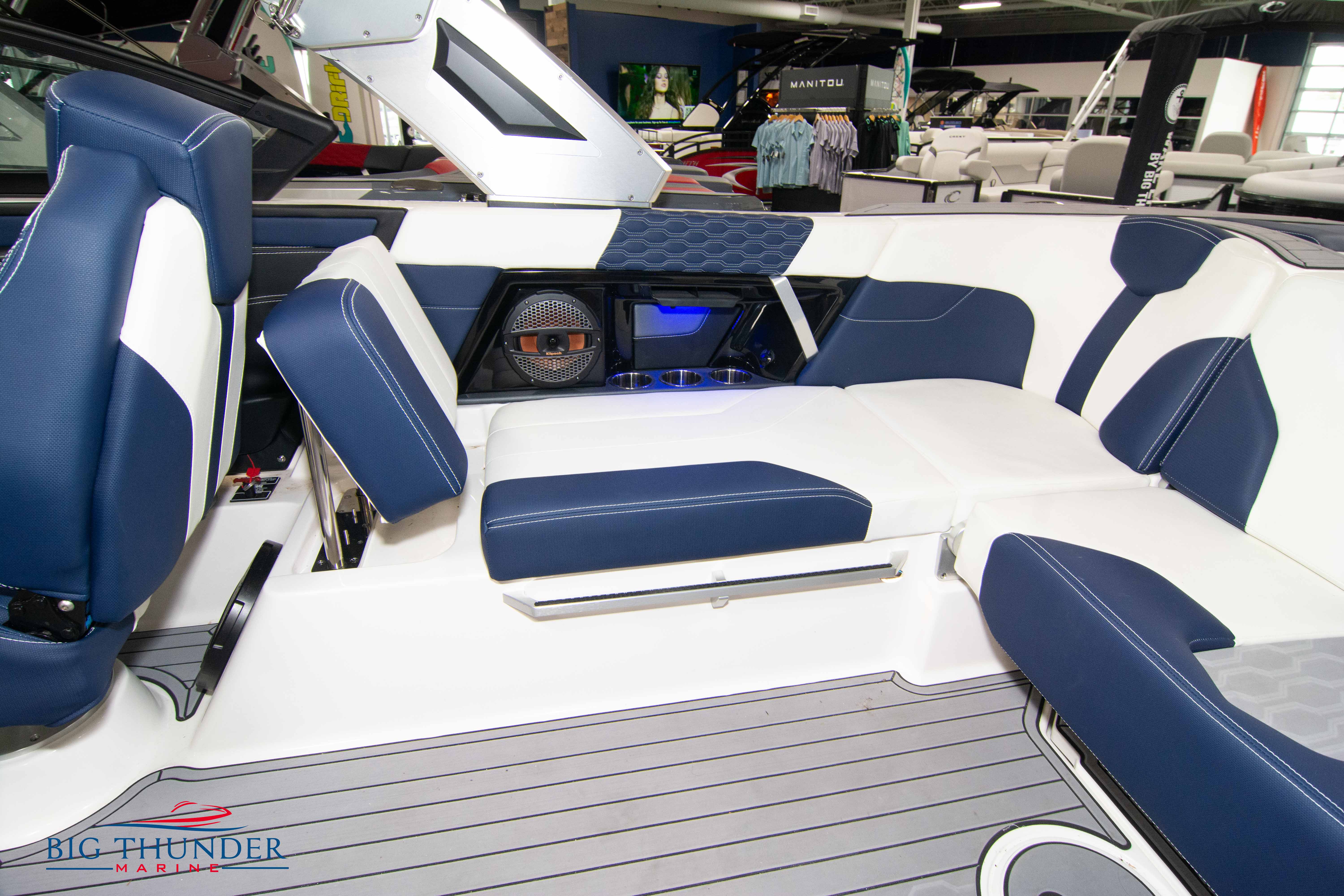 2023 Mastercraft XT23
