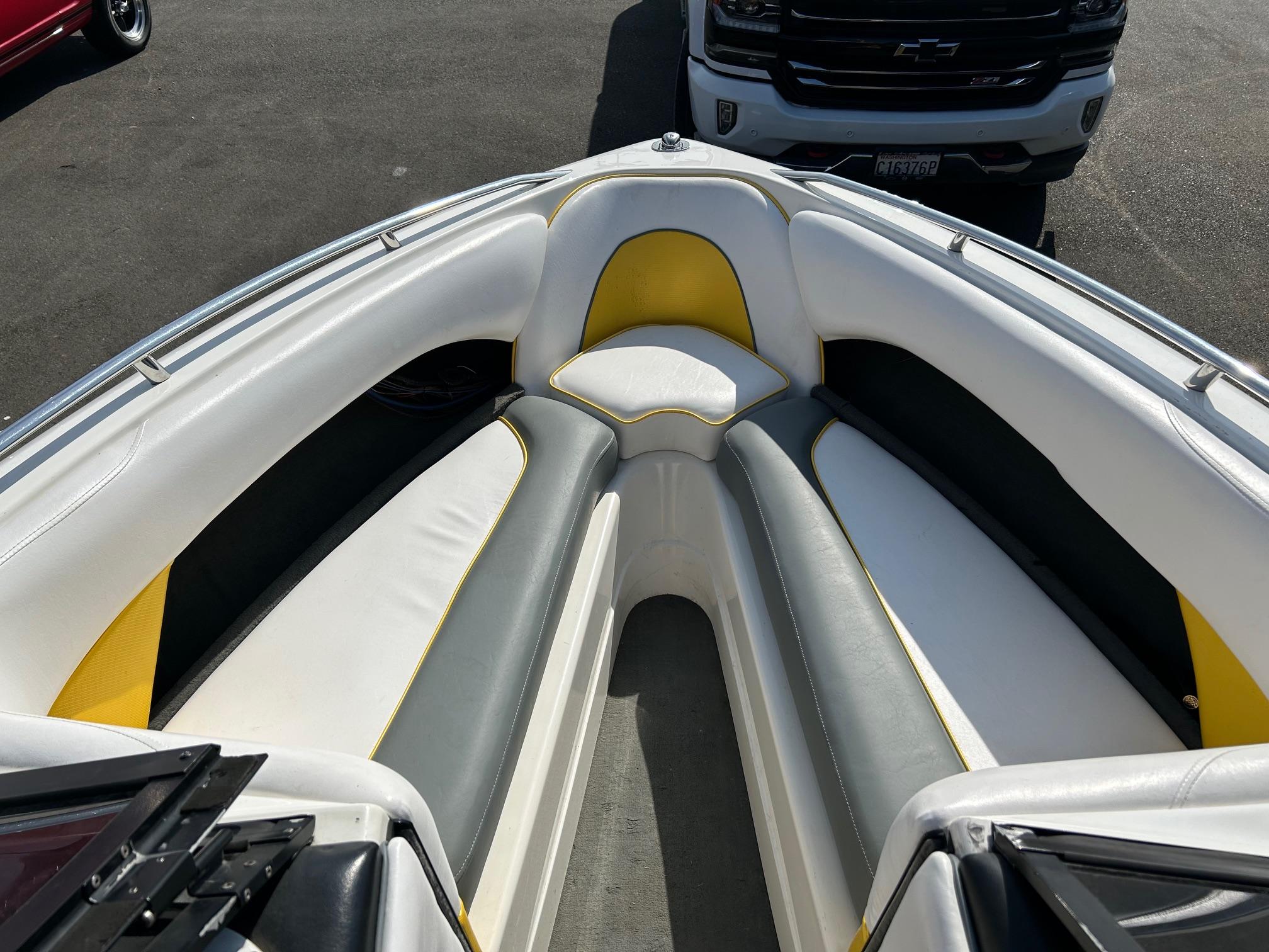 2002 Malibu 21′ XTI Wakesetter