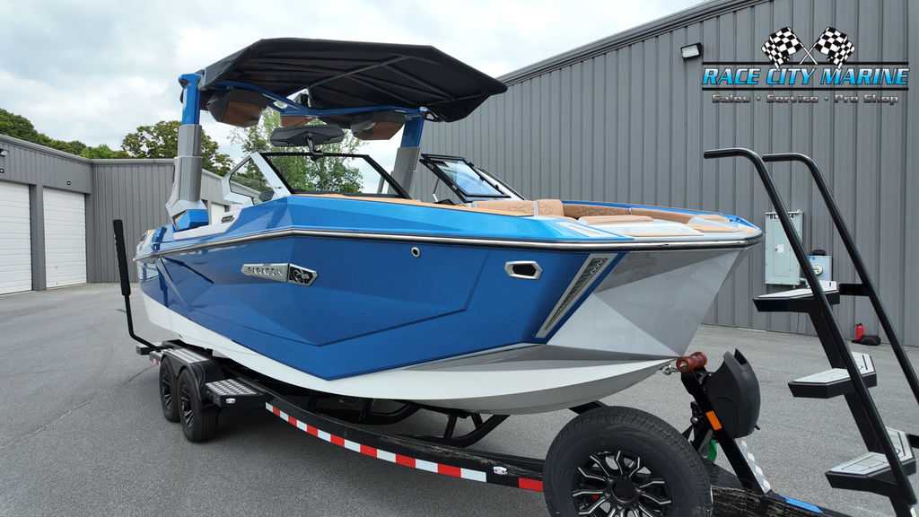 2025 Nautique P25