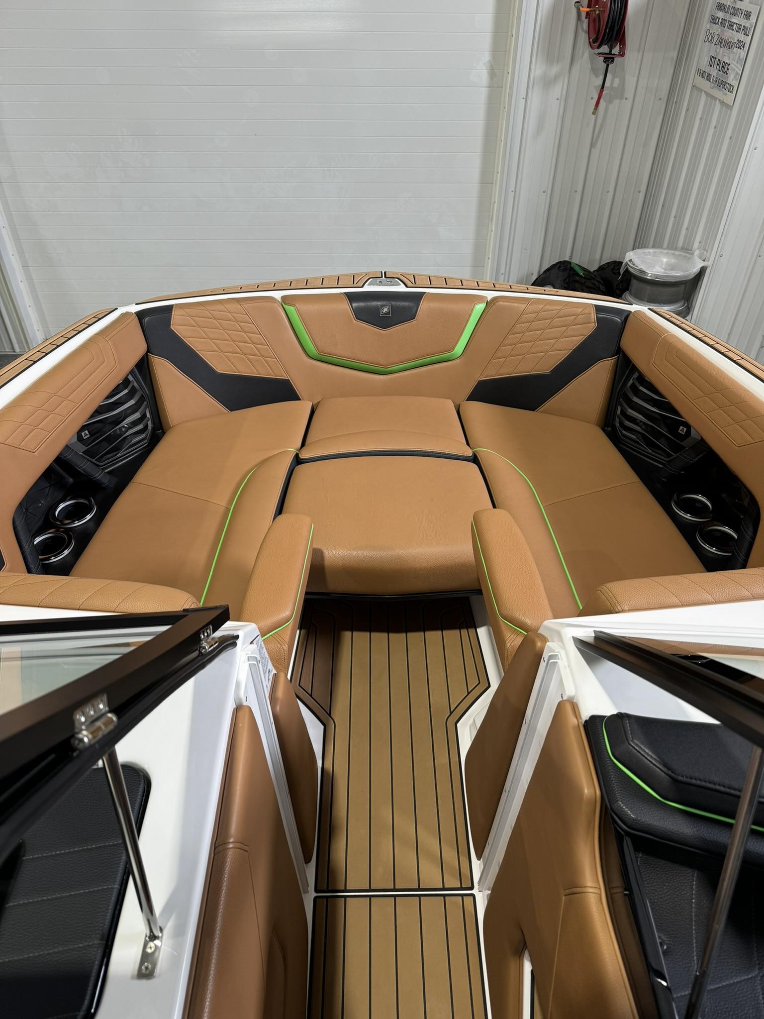2021 Nautique G23