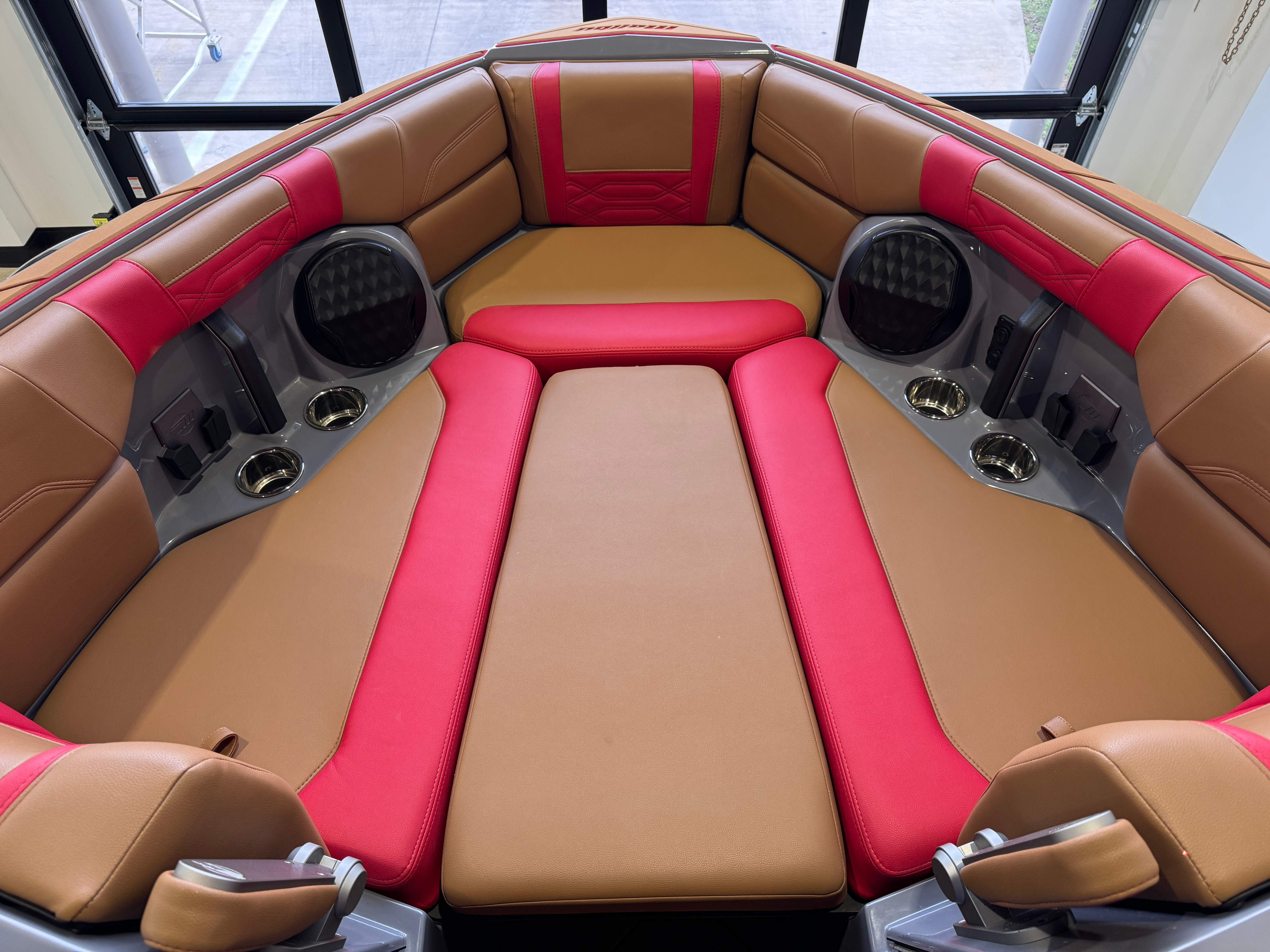 2023 Malibu Wakesetter 26 LSV