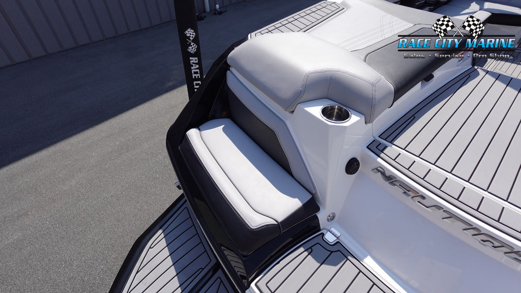 2020 Nautique G23