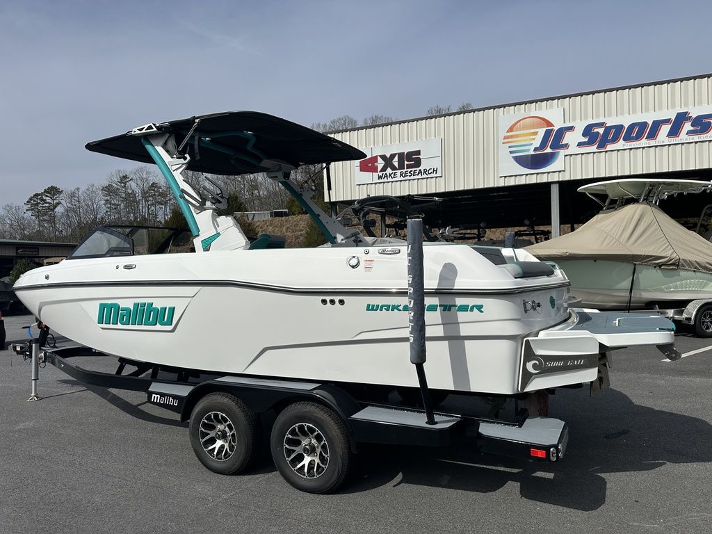 boat.Title