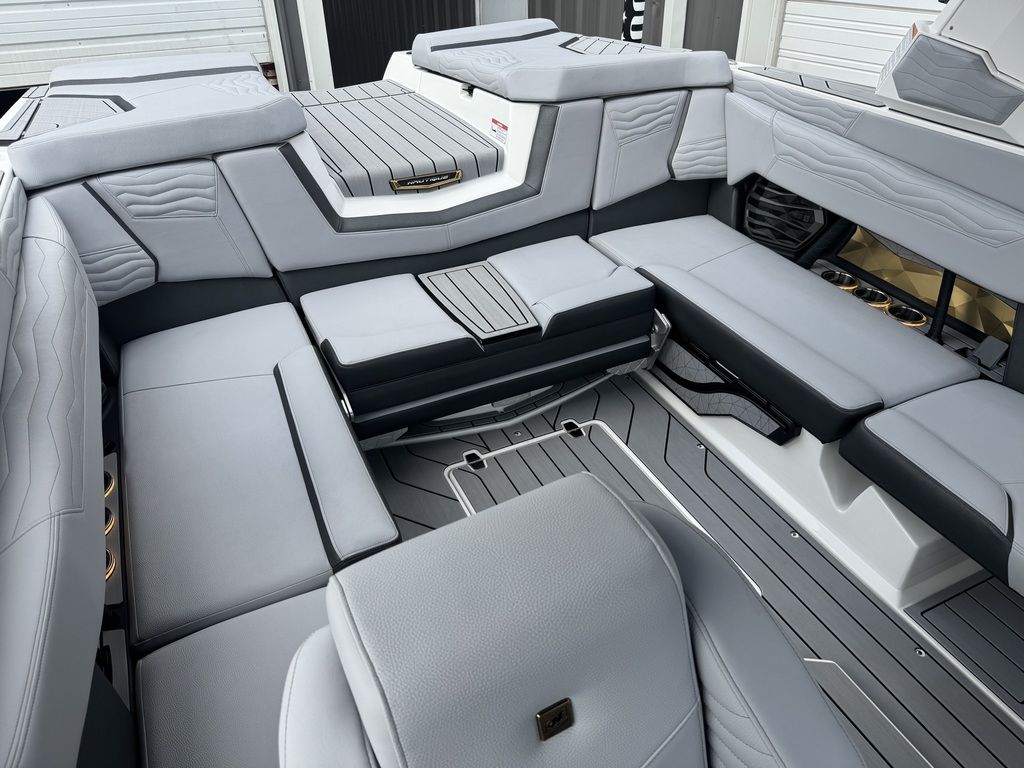 2025 Nautique Super Air Nautique G23