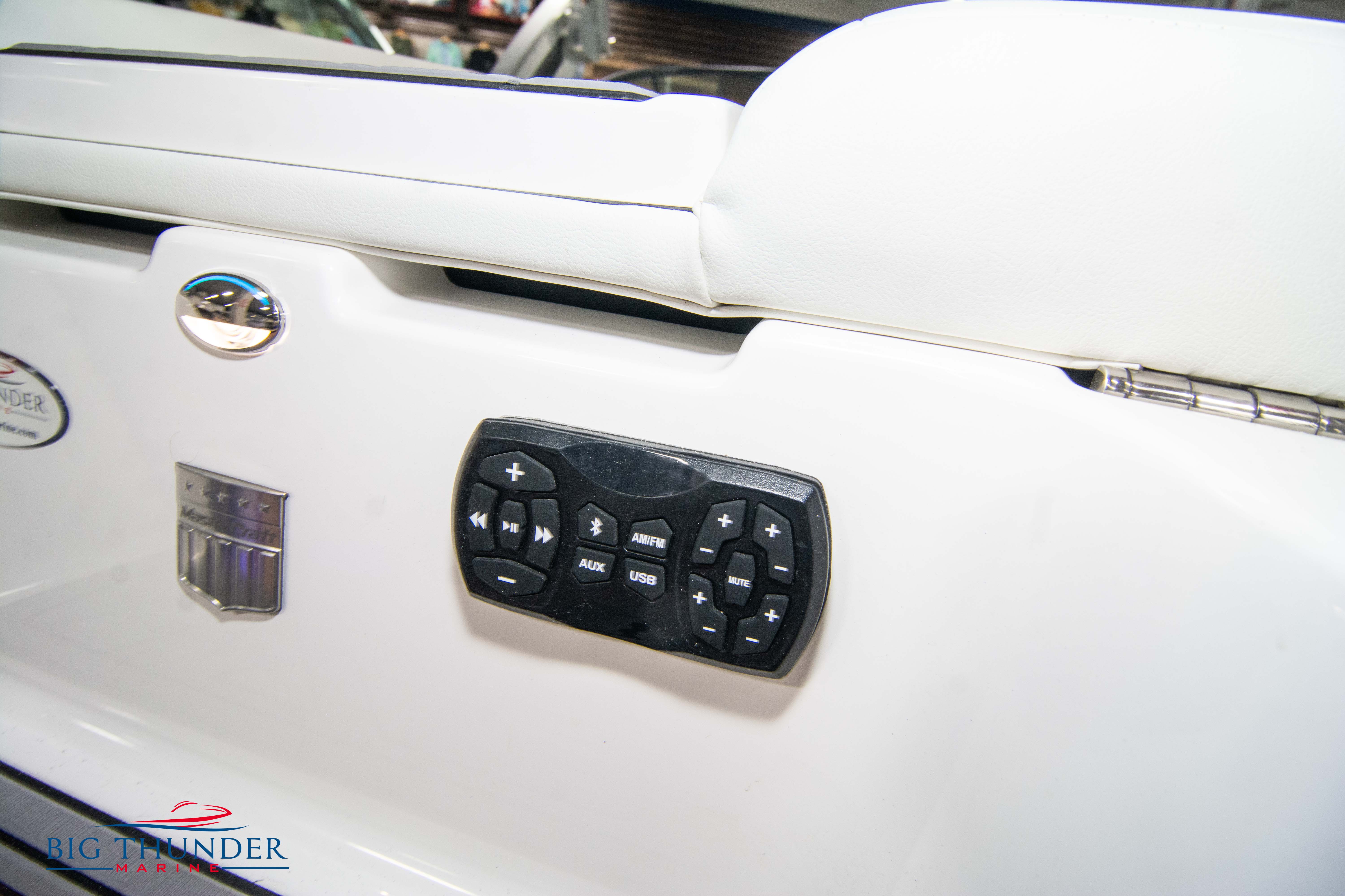 2023 Mastercraft XT23