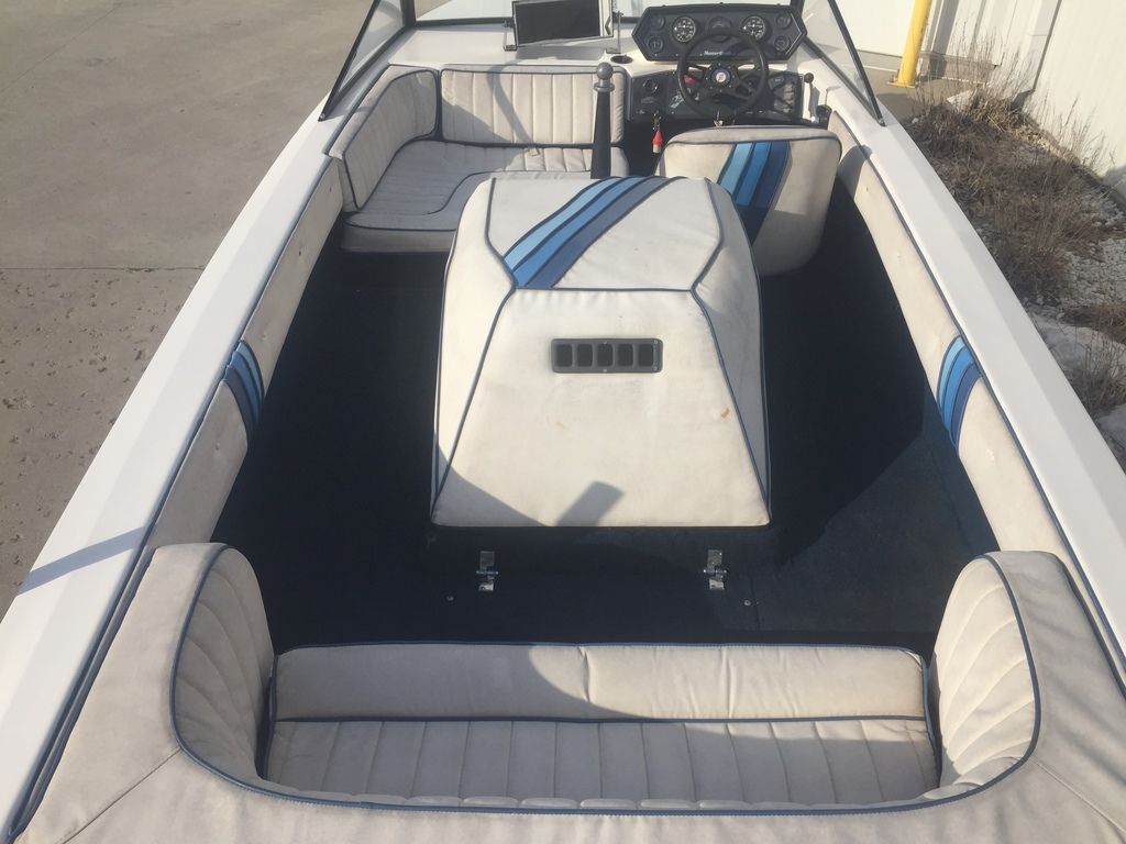 1986 Mastercraft Ski Boat Icon