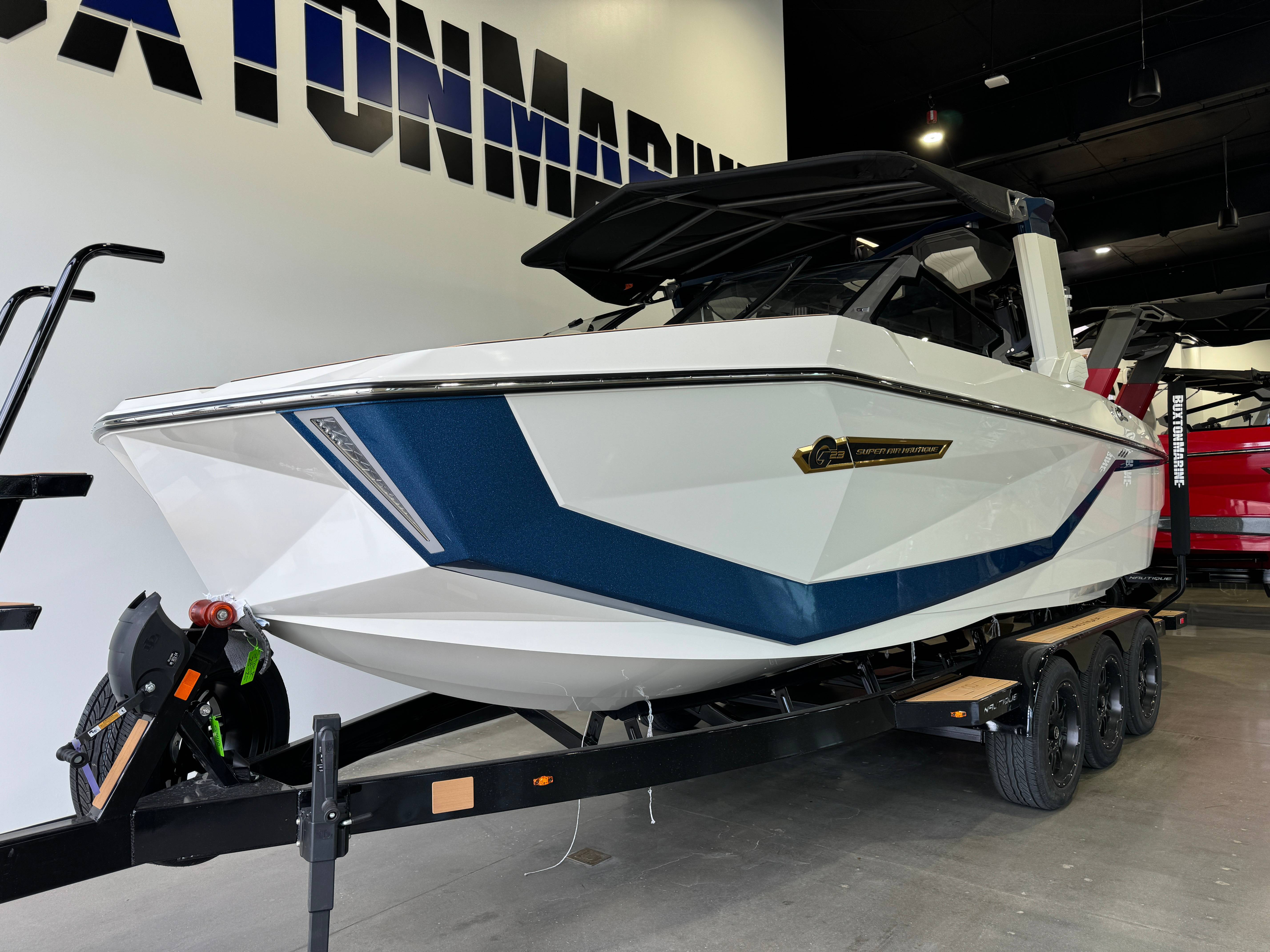 boat.Title