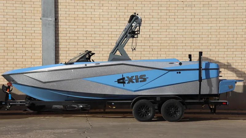 boat.Title