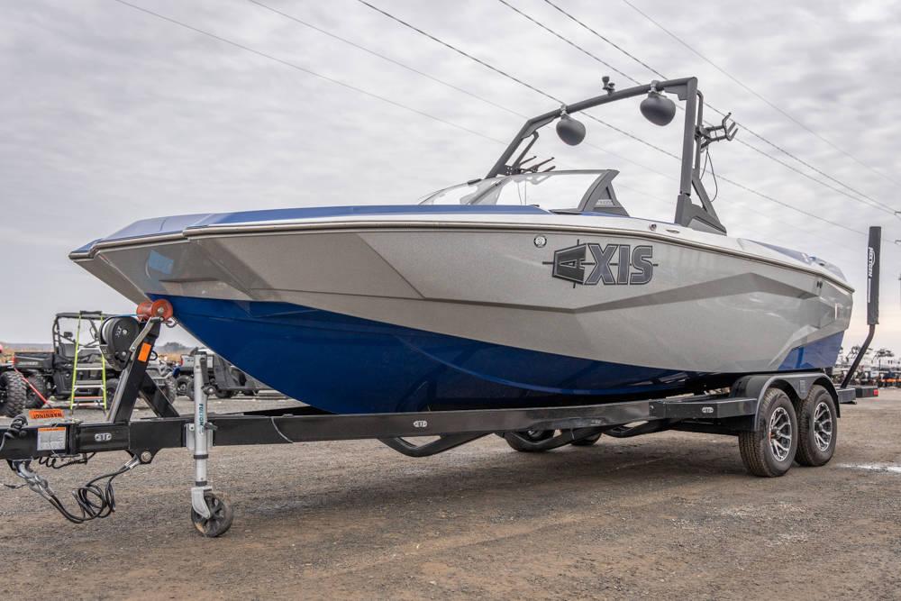 boat.Title