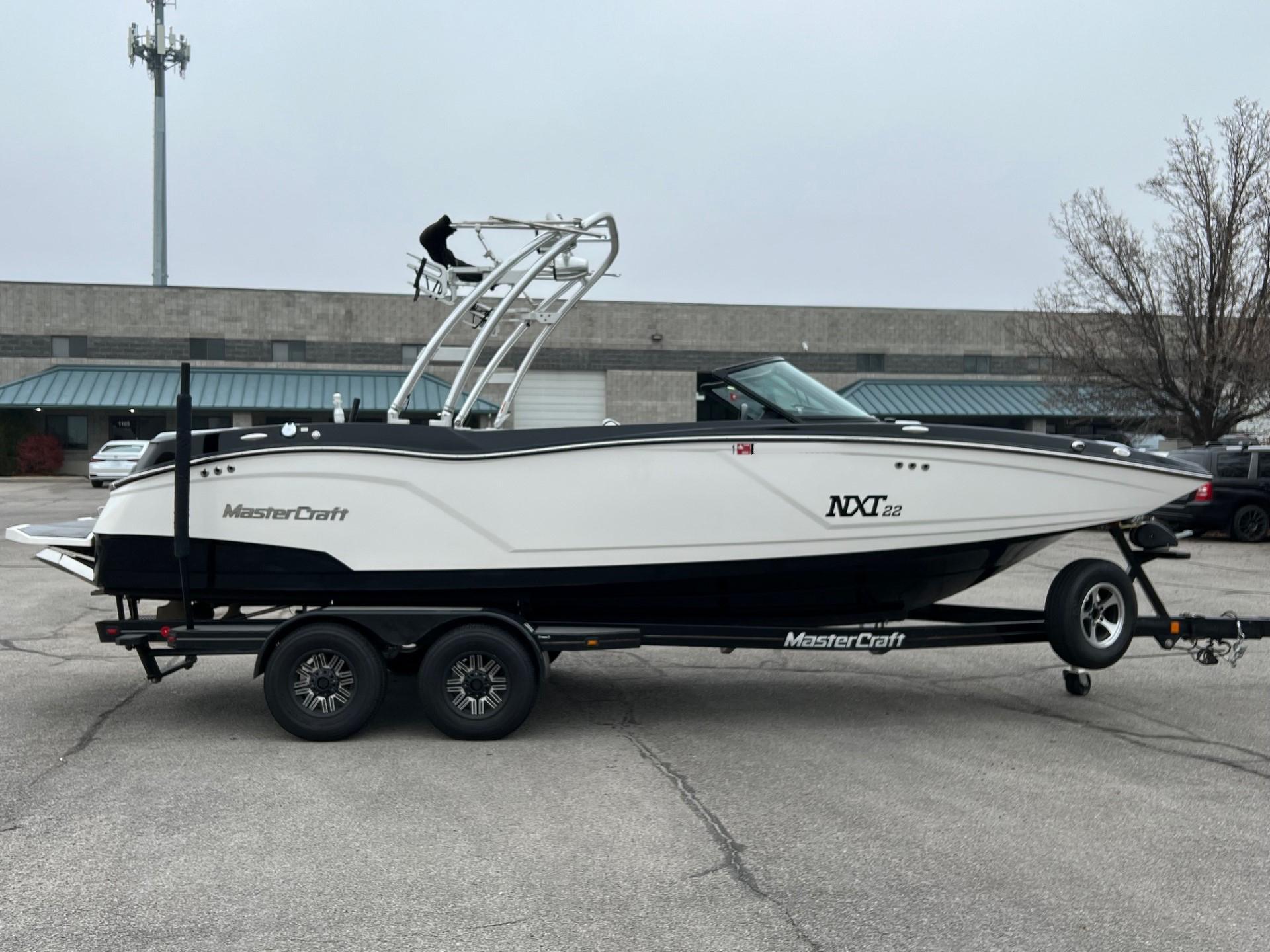 2016 Mastercraft NXT22