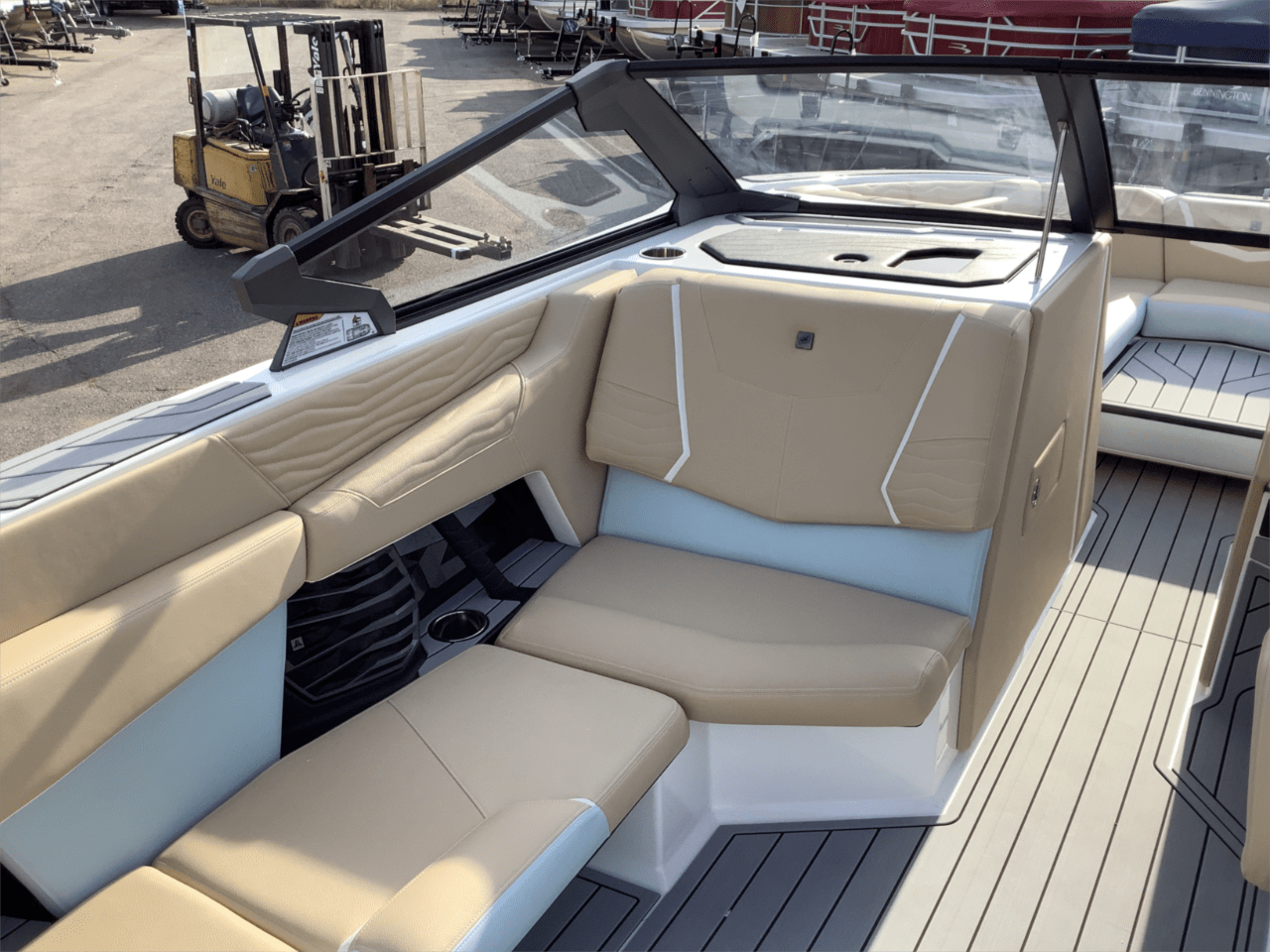 2025 Nautique G25