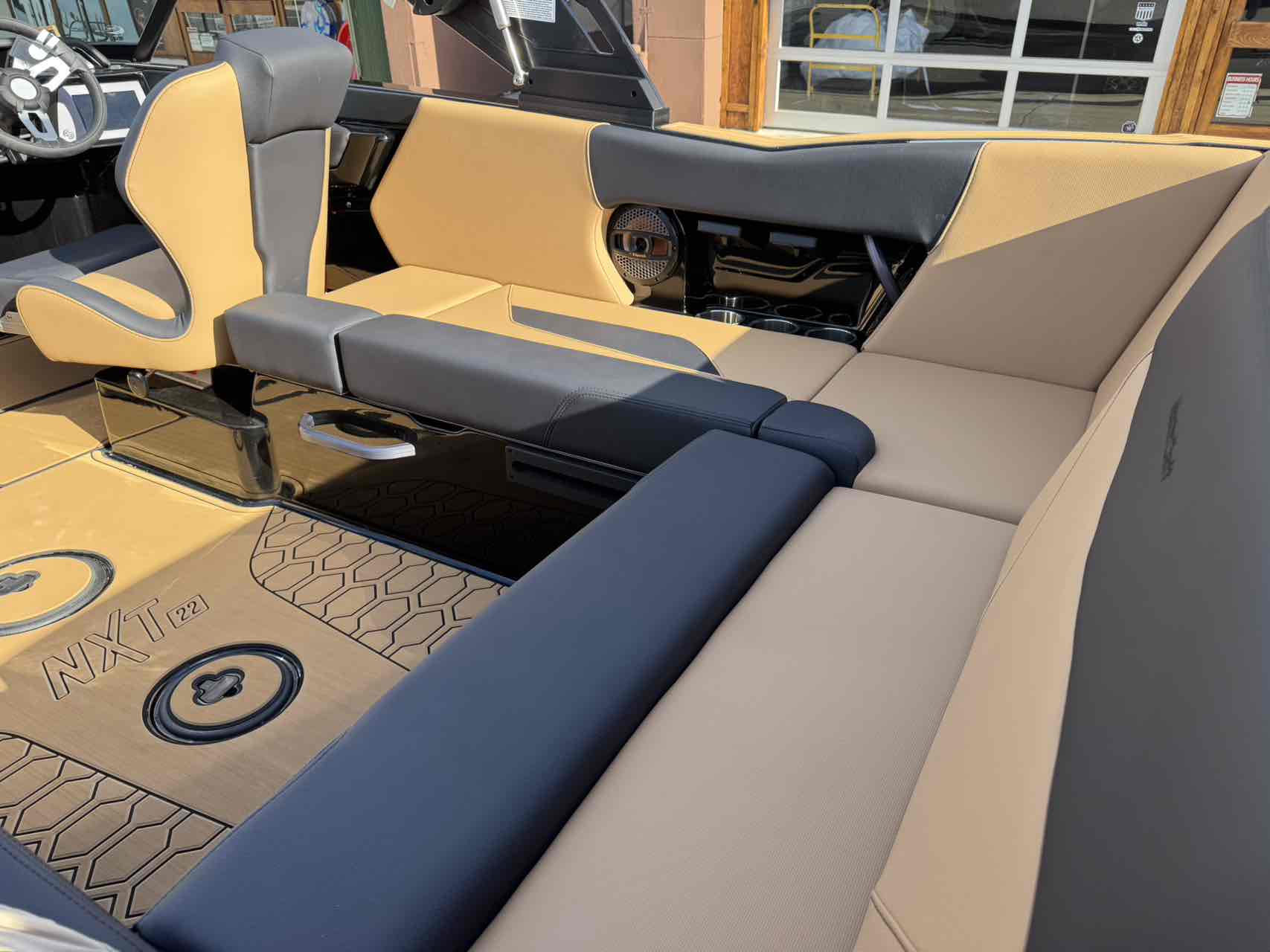 2025 MasterCraft NXT22