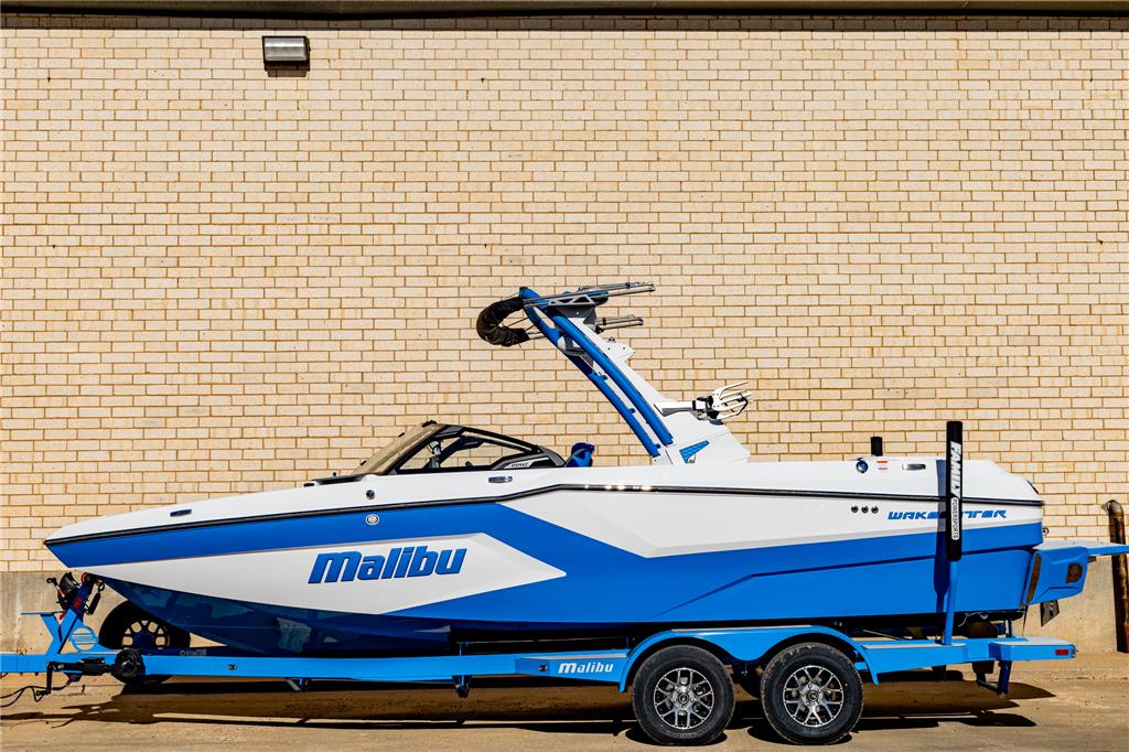 2024 Malibu 23 MXZ