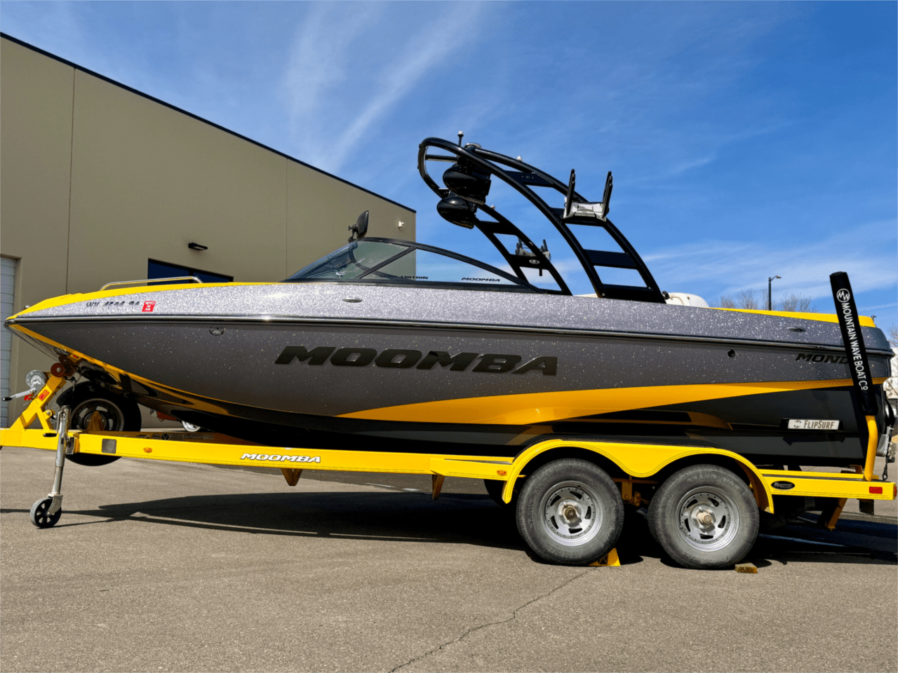 2015 Moomba Mondo SURF EDITION – Very Clean – Low Hours