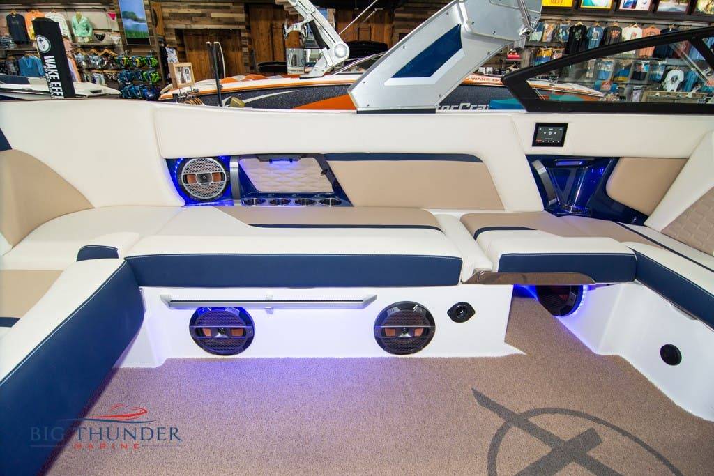 2022 MasterCraft X24